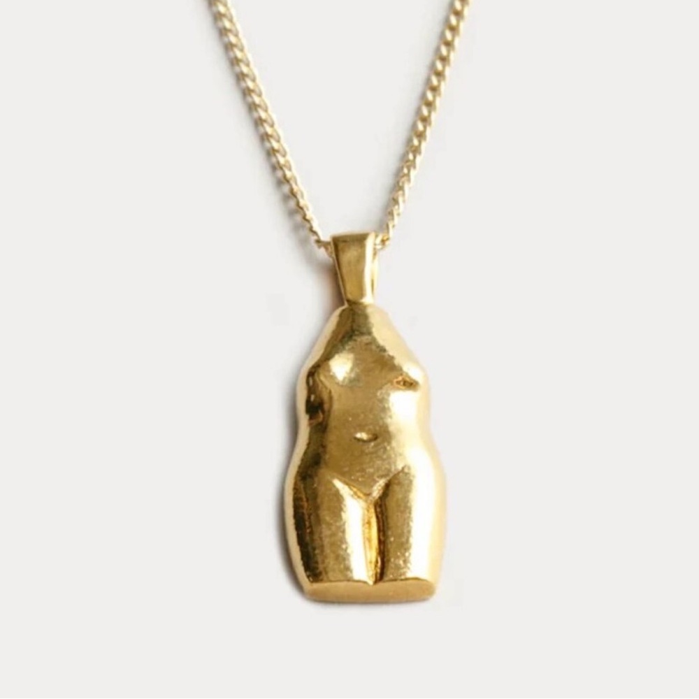 𝐖𝐨𝐥𝐟 𝐂𝐢𝐫𝐜𝐮𝐬 Woman Form Vase Yellow Gold 14k Plated Pendant Necklace